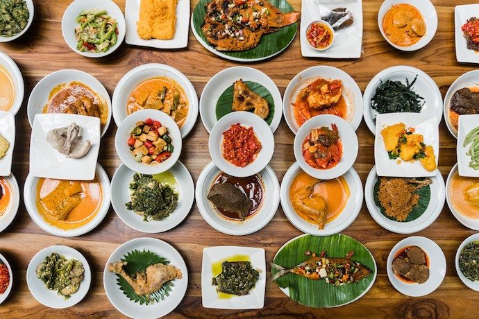 Paket Nasi Padang untuk Acara Makan Bersama Komunitas