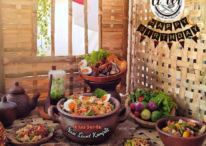 Paket Nasi Padang untuk Acara Wisuda: Sajian Istimewa untuk Tamu