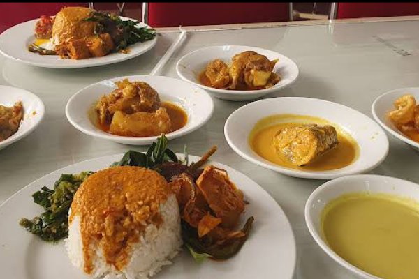 Nasi Padang Favorit Sepanjang Masa