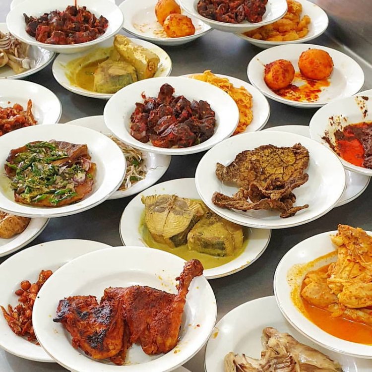 Paket Lamak Bana: Nikmati Nasi Padang Asli