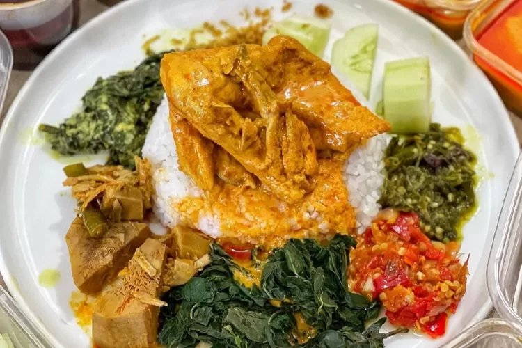 Rahasia Bumbu Istimewa di Setiap Paket Nasi Padang