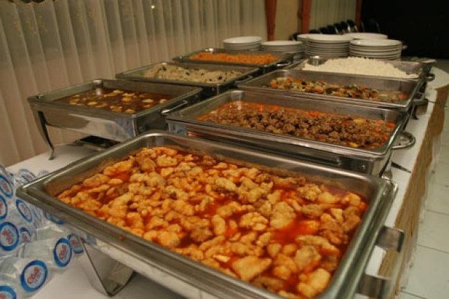 Peluang Usaha Catering Masakan Padang di Kota Besar