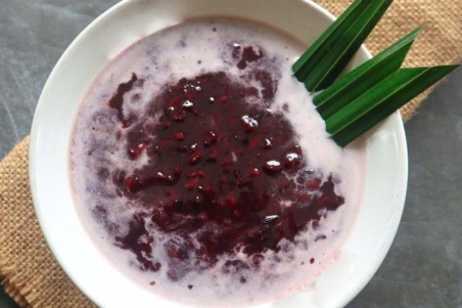 Bubur Ketan Hitam: Cita Rasa Legendaris Khas Indonesia