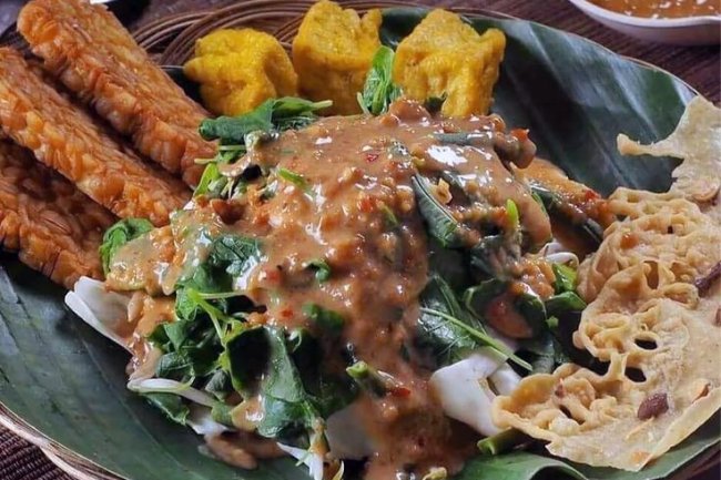 Pecel: Makanan Sehat dan Bergizi Khas Jawa
