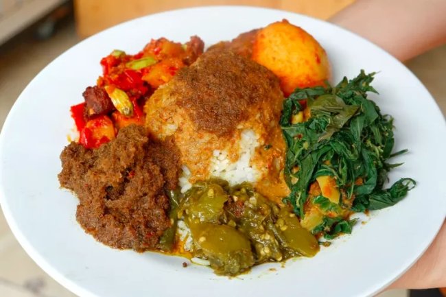 Tren Paket Hemat Nasi Padang di Aplikasi Online