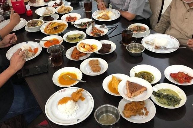 Paket Hemat Nasi Padang Ayam Bakar: Pilihan Sehat dan Nikmat