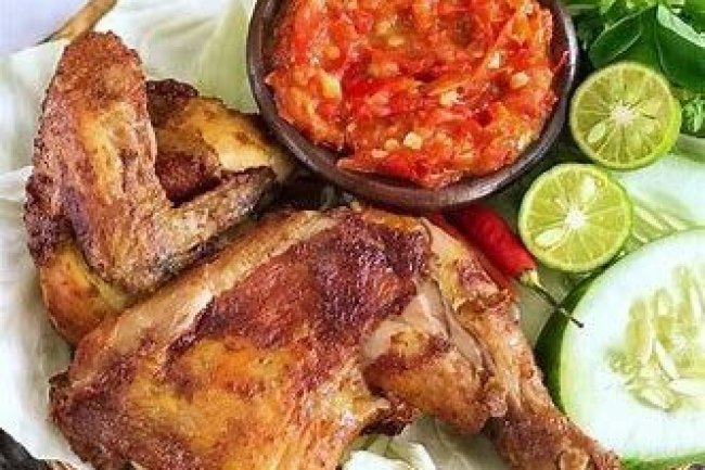 Ayam Goreng Kalasan: Kelezatan yang Tersembunyi di Yogyakarta