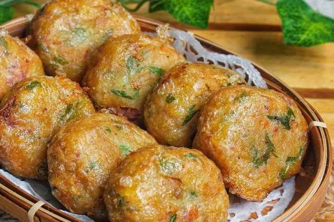 Nasi Padang Paket Hemat dengan Perkedel: Kombinasi Pas untuk Lidah Nusantara