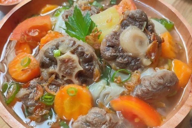 Manfaat Sup Buntut Bagi Kesehatan: Resep dan Cara Membuatnya