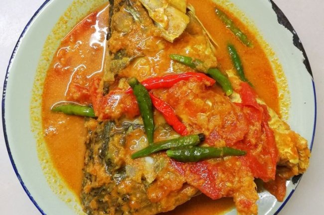 Gulai Kepala Ikan: Makanan Khas Padang yang Lezat dan Berbumbu