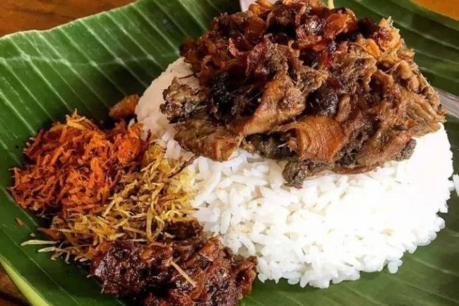 Nasi Krawu: Makanan Khas Gresik yang Harus Dicoba