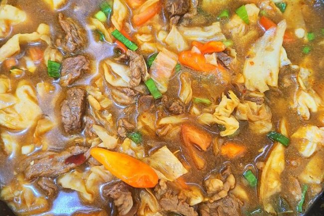Tongseng: Masakan Khas Jawa Tengah dengan Rasa Pedas dan Manis