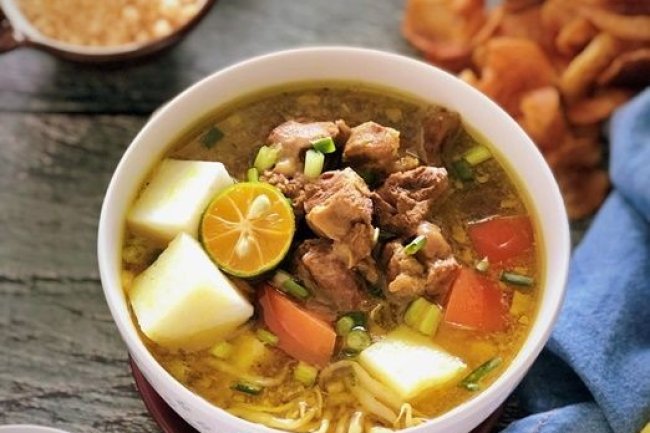 Soto Madura: Sup Khas Madura yang Kaya Rasa dan Rempah