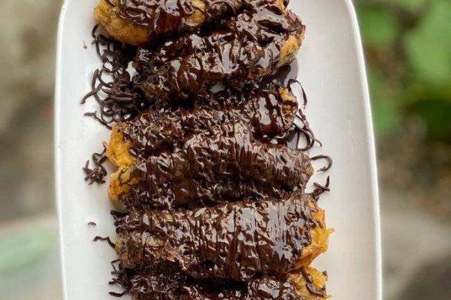 Pisang Bakar: Camilan Khas Indonesia yang Manis dan Mengenyangkan