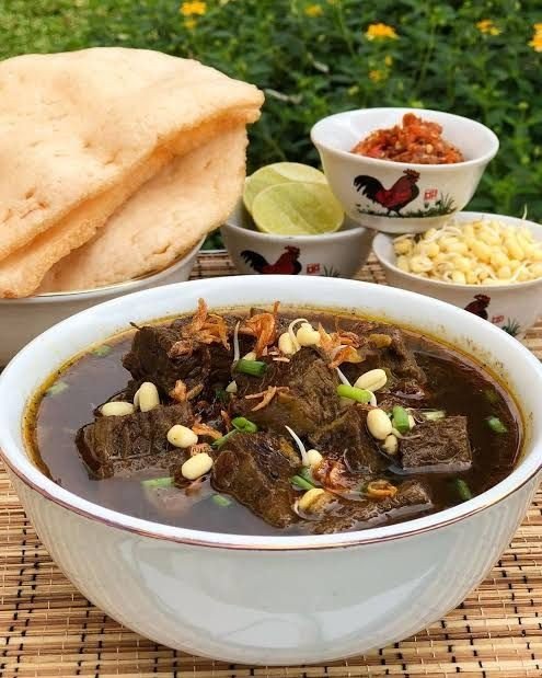 Makanan Khas Jawa Timur: Resep Rawon yang Nikmat