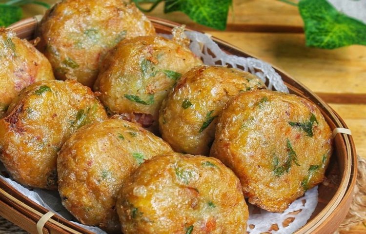 Nasi Padang Paket Hemat dengan Perkedel: Kombinasi Pas untuk Lidah Nusantara