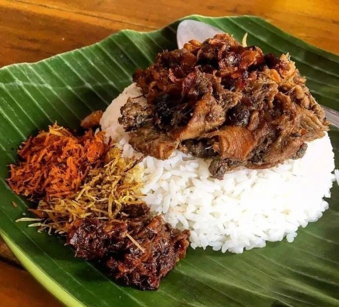 Nasi Krawu: Makanan Khas Gresik yang Harus Dicoba