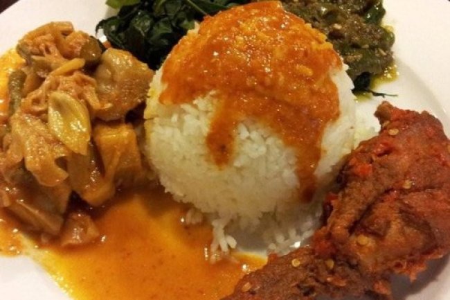 Paket Hemat Catering Nasi Padang untuk Pabrik Skala Besar