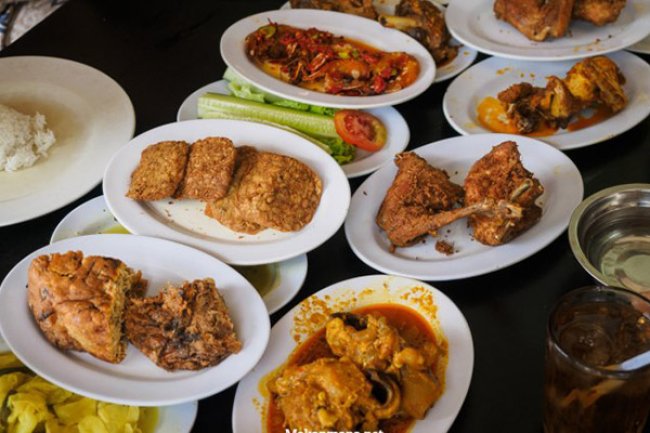 Tren Catering Nasi Padang dalam Industri Pabrik