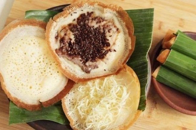 Kue Serabi Solo: Serabi yang Lezat dengan Kuah Santan