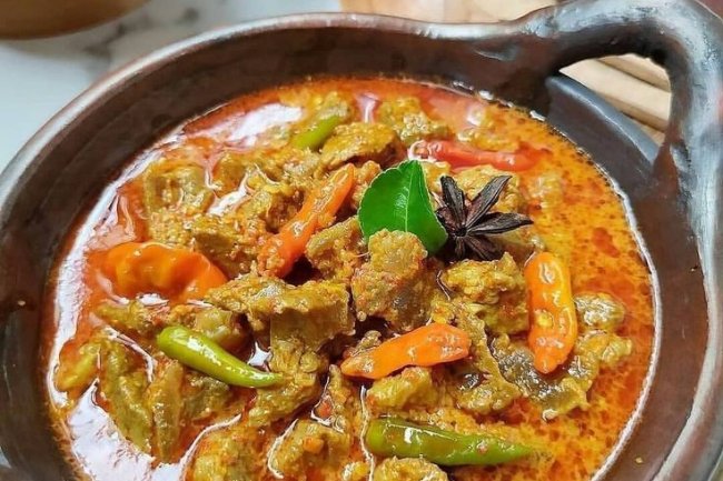 Gulai Lembu Kalimantan: Hidangan Daging Sapi dengan Rasa Khas