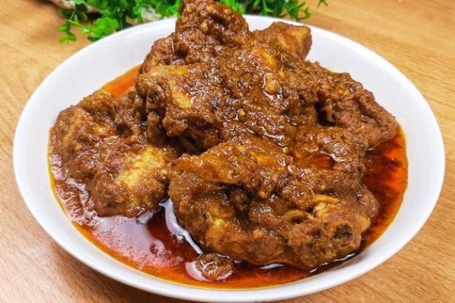 Ayam Bumbu Kacang: Ayam Dimasak dengan Bumbu Kacang Khas Nusantara