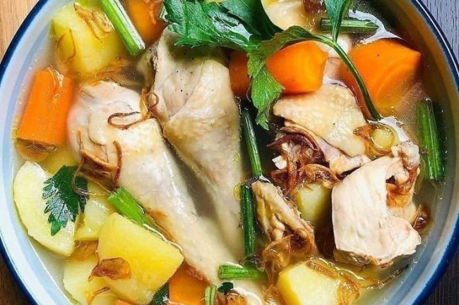 Ayam Sup Bening: Sup Ayam dengan Kuah Bening yang Sehat dan Segar