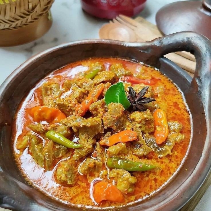 Gulai Lembu Kalimantan: Hidangan Daging Sapi dengan Rasa Khas
