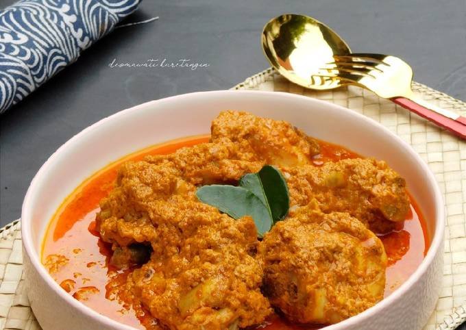 Ayam Kalio: Rendang Ayam Setengah Jadi yang Tetap Lezat