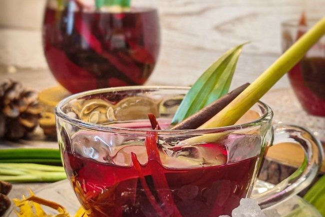 Wedang Uwuh: Minuman Tradisional Kaya Manfaat