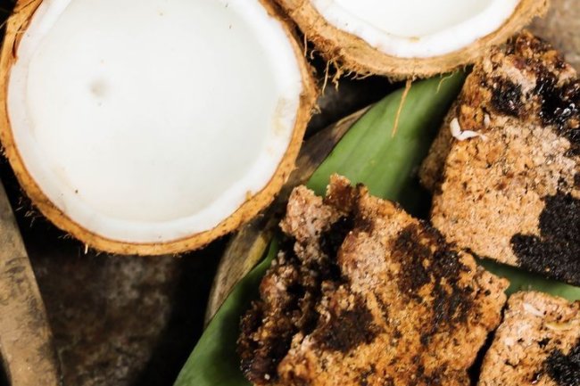 sagu Bakar Papua: Camilan Tradisional Berbahan Dasar Sagu