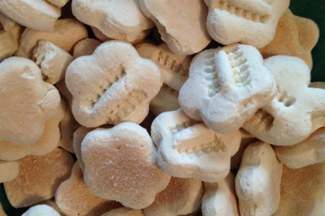 Kue Bangkit: Kue Tradisi Lebaran dari Sumatera