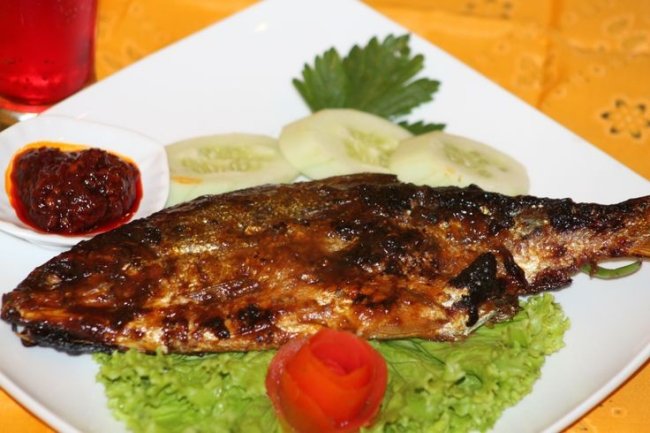 Ikan Bandeng Bakar: Sajian Khas Daerah untuk Hari Raya