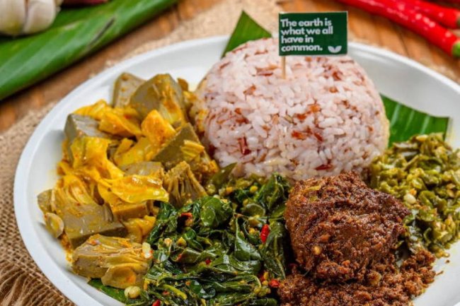 Review Menu Spesial Catering Masakan Padang