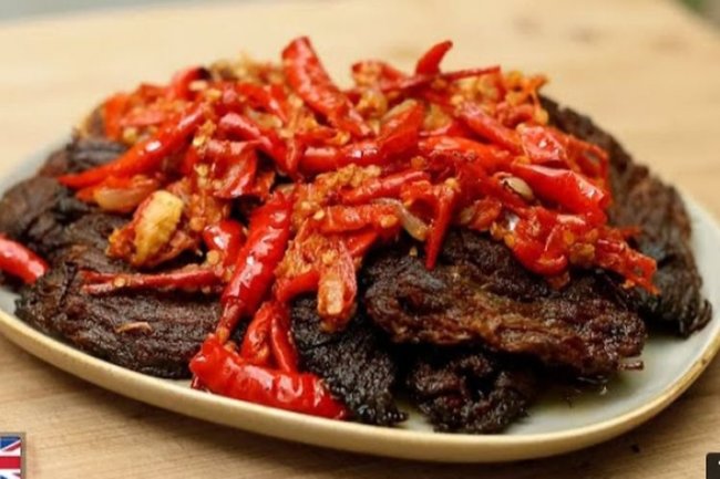 Dendeng Lambok: Daging Empuk Ala Catering Padang