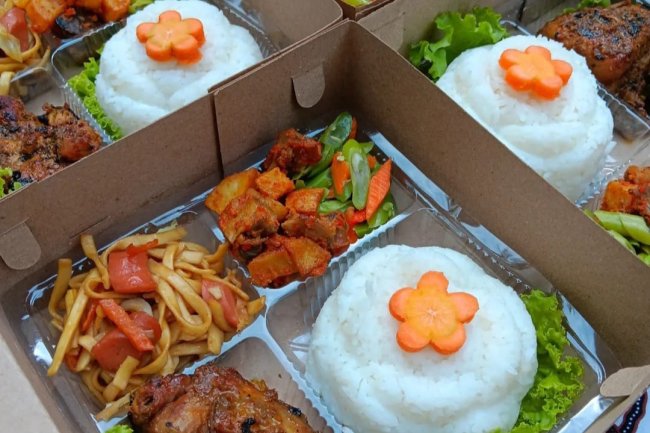 Kreasi Bento Box Ala Masakan Padang