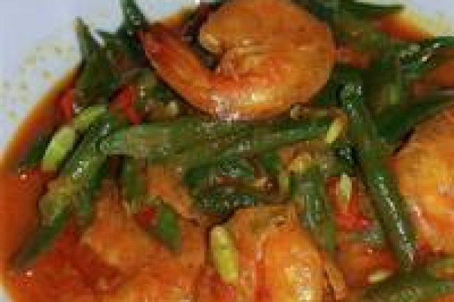 Bagaimana Catering Padang Menyesuaikan Menu untuk Konsumen Lansia