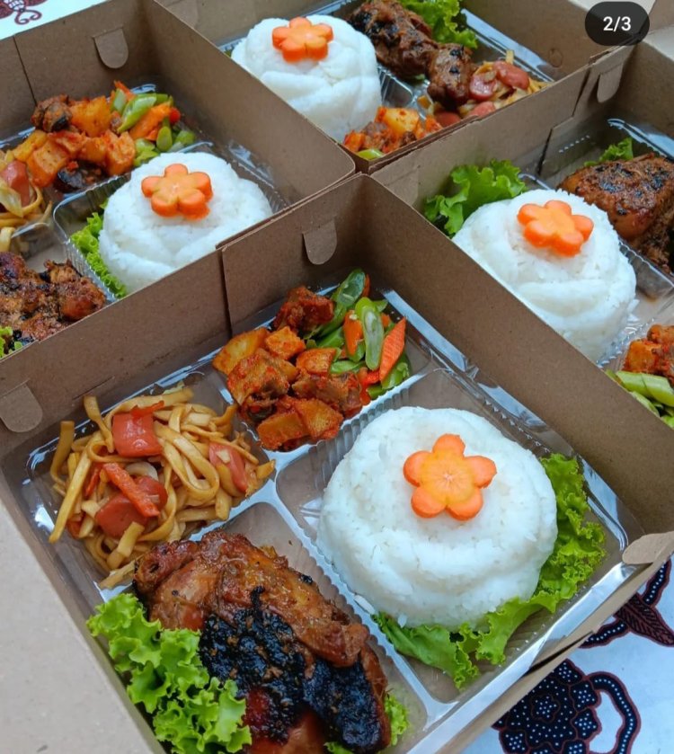 Kreasi Bento Box Ala Masakan Padang