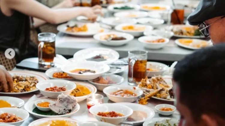 Review Jujur: Mencoba Semua Menu di Satu Paket Catering Padang