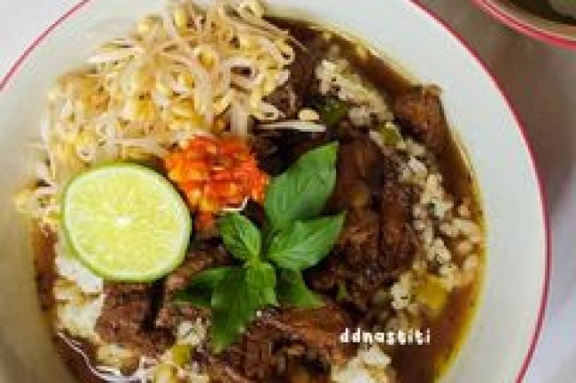 Kenapa Kuah Rawon Berwarna Hitam? Ini Penjelasannya!