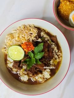 Kenapa Kuah Rawon Berwarna Hitam? Ini Penjelasannya!