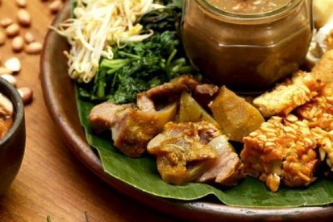 Alternatif Sehat: Modifikasi Rujak Cingur Rendah Kalori