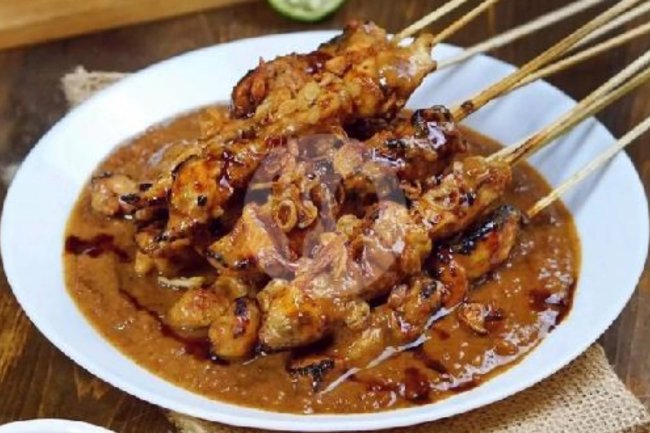 Menilik Rahasia Popularitas Sate Madura di Indonesia