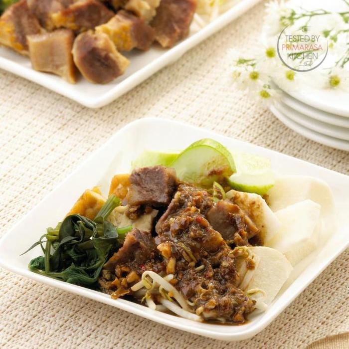 Wisata Kuliner Surabaya: Menyusuri Jejak Rujak Cingur dari Masa ke Masa