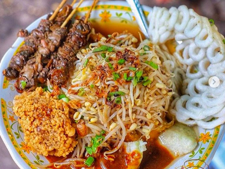 Resep Lentho Kacang Hijau untuk Lontong Balap yang Renyah dan Nikmat